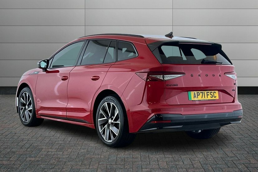 Skoda ENYAQ Enyaq Iv 80X Sportline 82 Kwh 265 Ps Single Speed Red #3