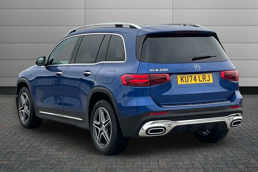 Mercedes-Benz GLB Class Glb200 Mhev Amg Line Executive KU74LRJ Blue #2