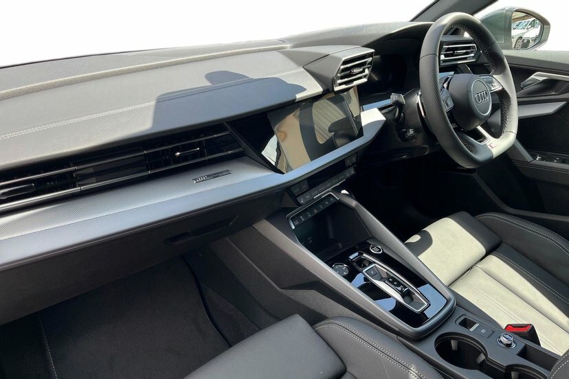 Audi A3 1.5 Tfsi S Line Sportback S Tronic 150 EF26DZU Grey #2