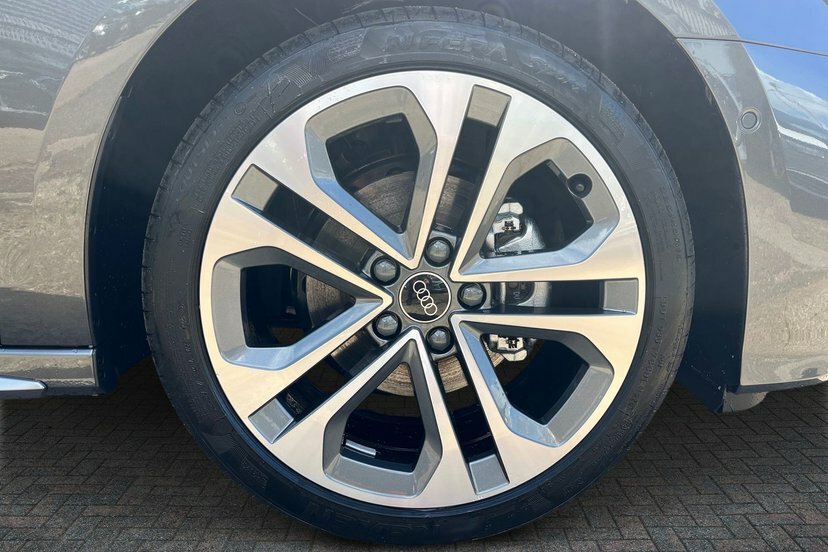 Audi A3 1.5 Tfsi S Line Sportback S Tronic 150 EF26DZU Grey #5
