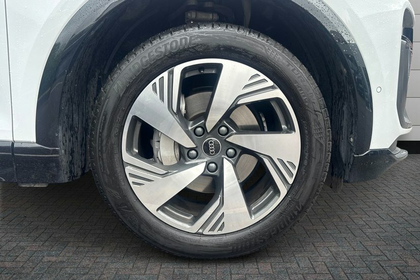Audi Q6 E-Tron 100Kwh S Line Suv Quattro 388 P EK75YOX White #5