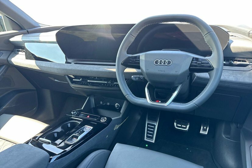 Audi Q6 E-Tron 100Kwh Black Edition Suv Quattro EO26WCC Black #6