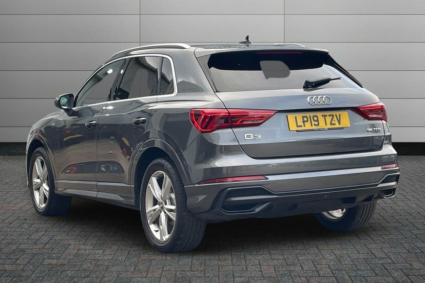 Audi Q3 1.5 Tfsi Cod 35 S Line Suv 150 LP19TZV Grey #3