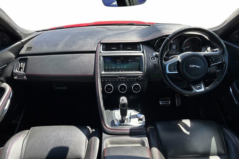 Jaguar E-Pace 2.0 P250 First Edition Suv Awd 24 EO18PVN Red #6