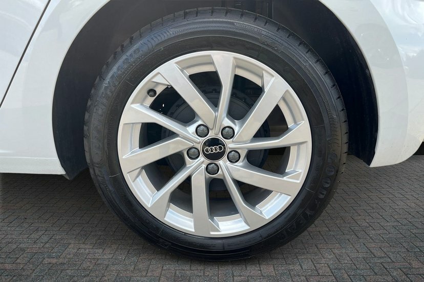 Audi A1 1.0 Tfsi 25 Sport Sportback 95 EN75GDA White #5