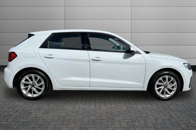 Audi A1 1.0 Tfsi 25 Sport Sportback 95 EN75GDA White #4