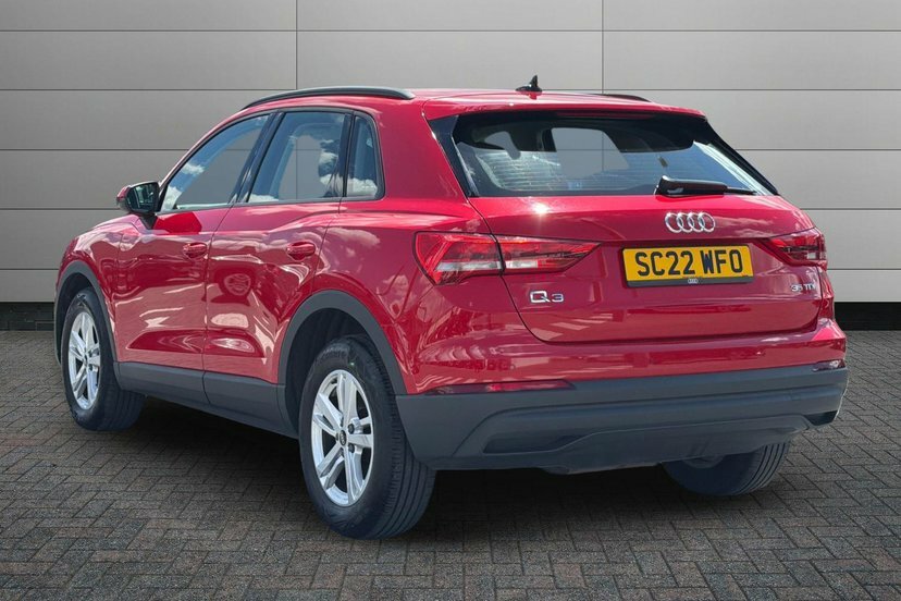 Audi Q3 2.0 Tdi 35 Technik Suv S Tronic 150 Ps SC22WFO Red #3