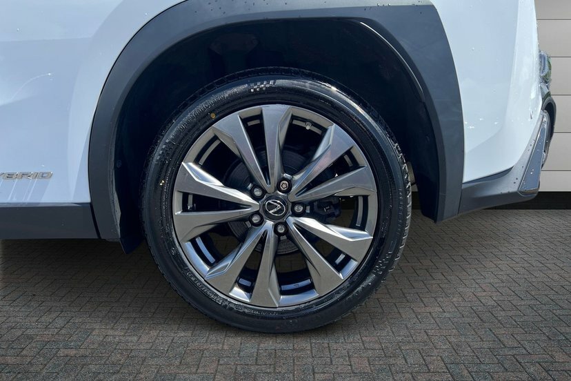 Lexus UX 2.0 250H F Sport Suv Hybrid E-cvt E-fou YE19UWX White #5