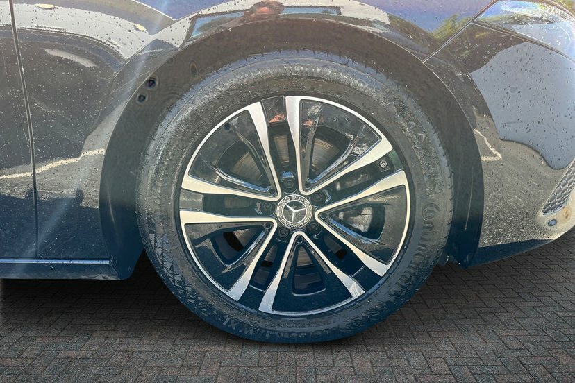 Mercedes-Benz A Class A180h Mhev Sport Executive KN25XCK Black #4