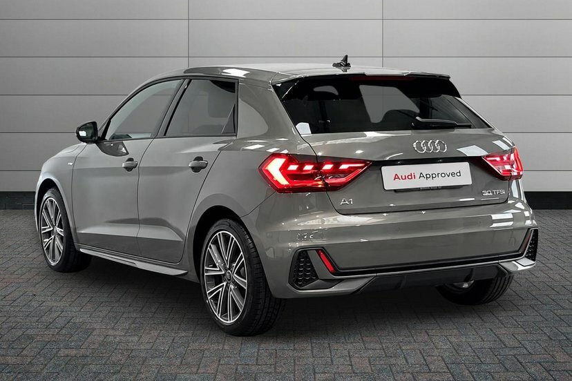 Audi A1 1.0 Tfsi 30 S Line Sportback S Tronic EK26CWV Grey #3