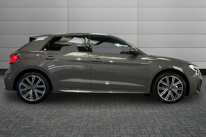 Audi A1 1.0 Tfsi 30 S Line Sportback S Tronic EK26CWV Grey #4