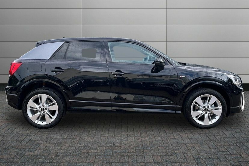 Audi Q2 1.5 Tfsi Cod 35 S Line Suv S Tronic 15 LM26KRD Black #4