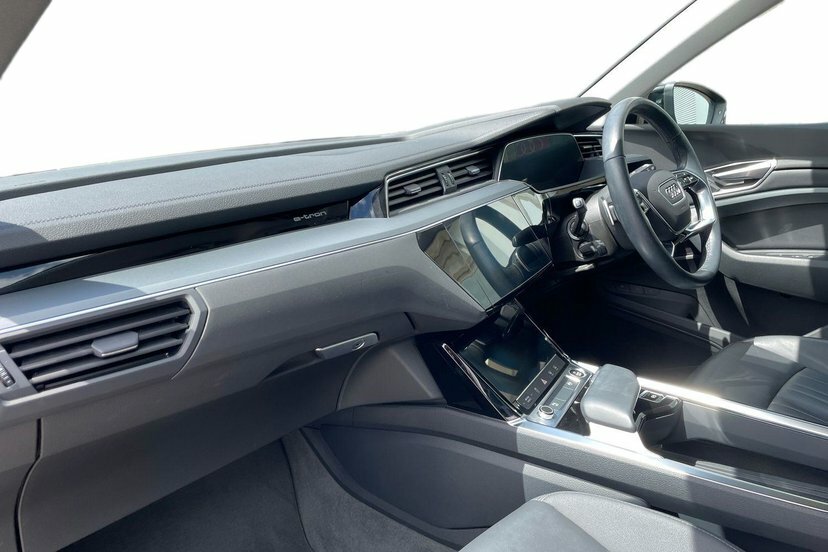 Audi E-tron 50 Technik Suv Quattro 71.2Kwh BJ22YRC Black #2