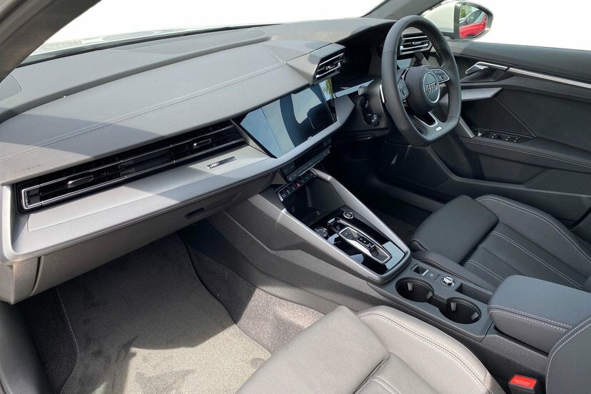 Audi A3 1.5 Tfsi 30 S Line Sportback S Tronic #2