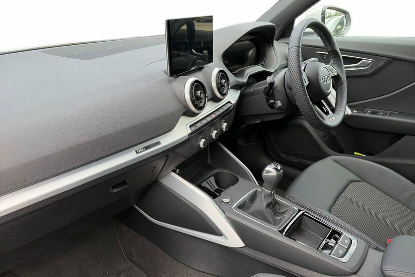 Audi Q2 1.5 Tfsi Cod 35 S Line Suv 150 White #2