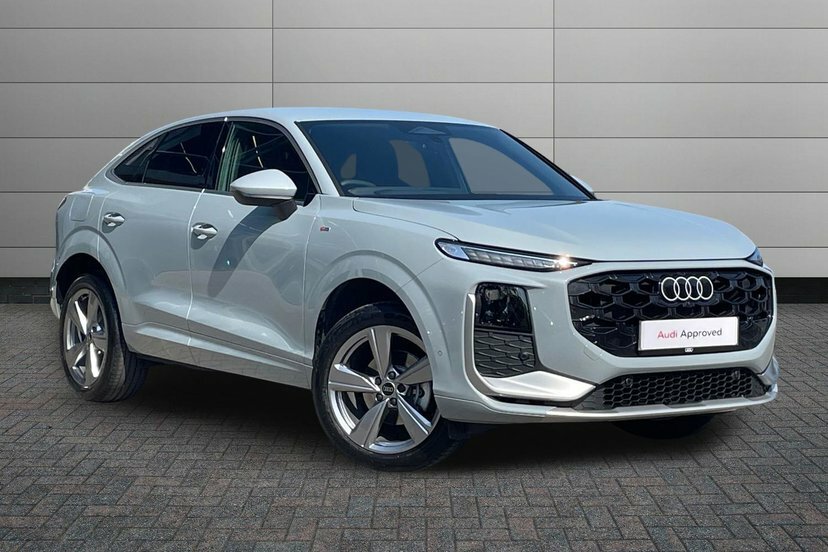 Audi Q3 1.5 Tfsi S Line Sportback S Tronic 150 Grey