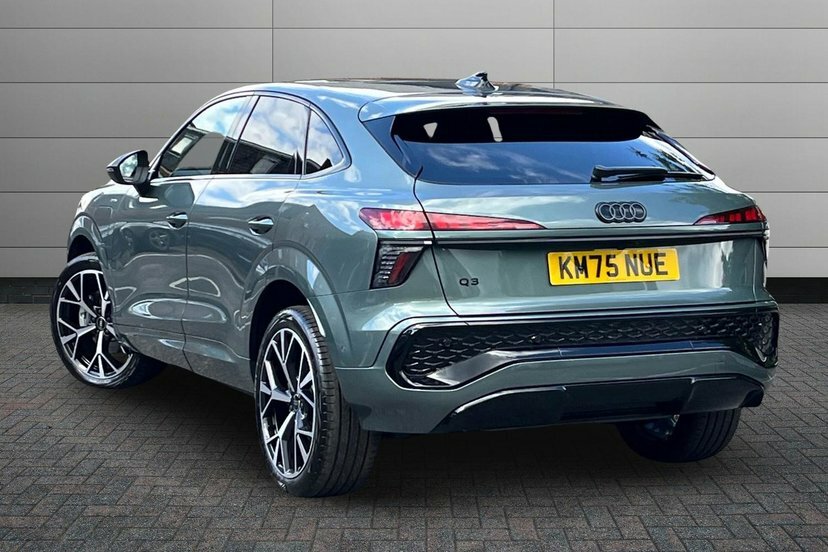 Audi Q3 1.5 E-hybrid Launch Edition Sportback P Green #3