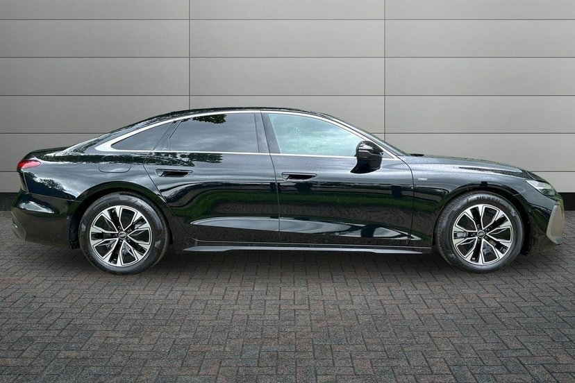 Audi A6 Saloon 2.0 E-hybrid 25.9Kwh S Line Saloon Plug KP26VOB Black #4