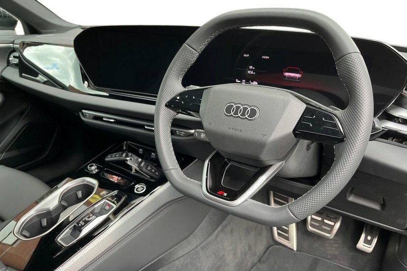 Audi A6 Saloon 2.0 E-hybrid 25.9Kwh S Line Saloon Plug KP26VOB Black #6