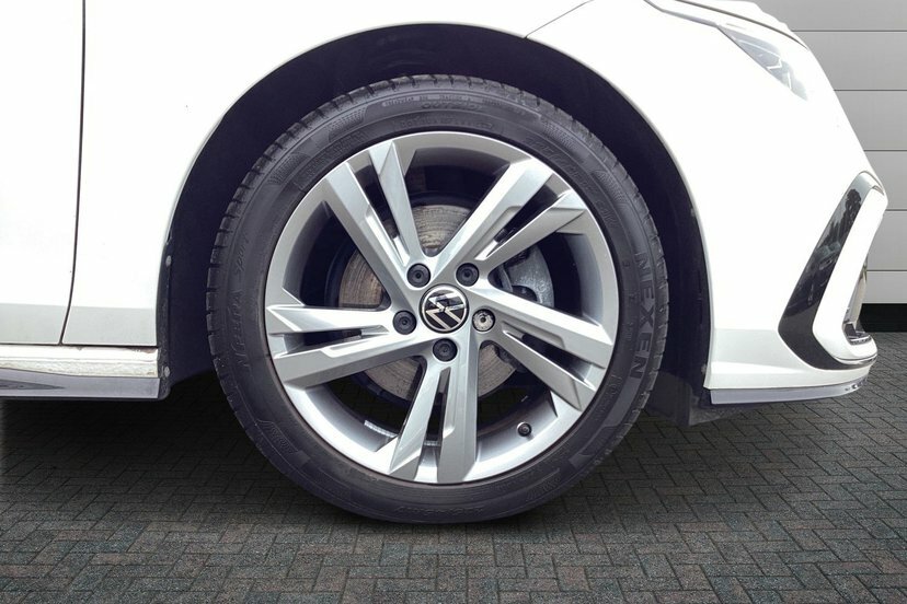 Volkswagen Golf 1.5 Etsi Mhev R-line Hatchback Hybrid D White #5