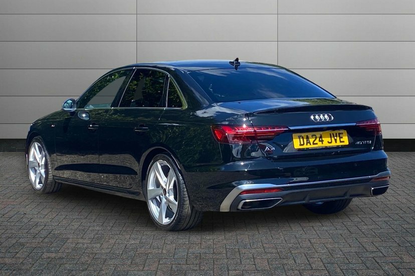 Audi A4 2.0 Tfsi 40 S Line Saloon S Tronic 204 DA24JVE Black #3