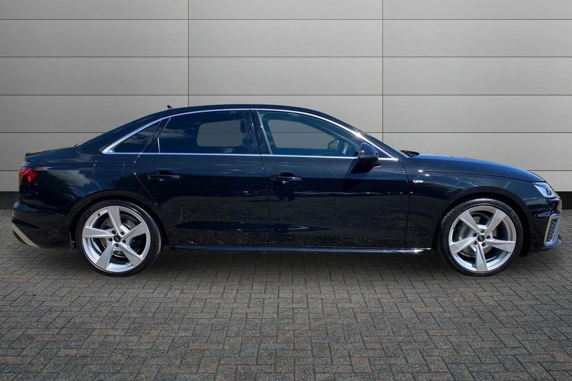 Audi A4 2.0 Tfsi 40 S Line Saloon S Tronic 204 DA24JVE Black #4