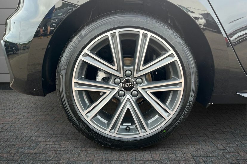 Audi A1 1.0 Tfsi 30 S Line Sportback S Tronic AP26CGU Black #5