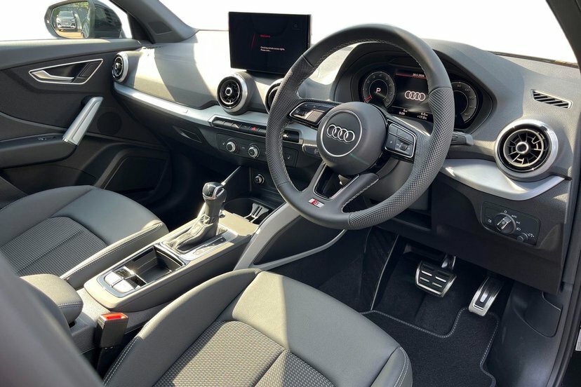 Audi Q2 1.5 Tfsi Cod 35 S Line Suv S Tronic 15 EJ26AFV Black #6