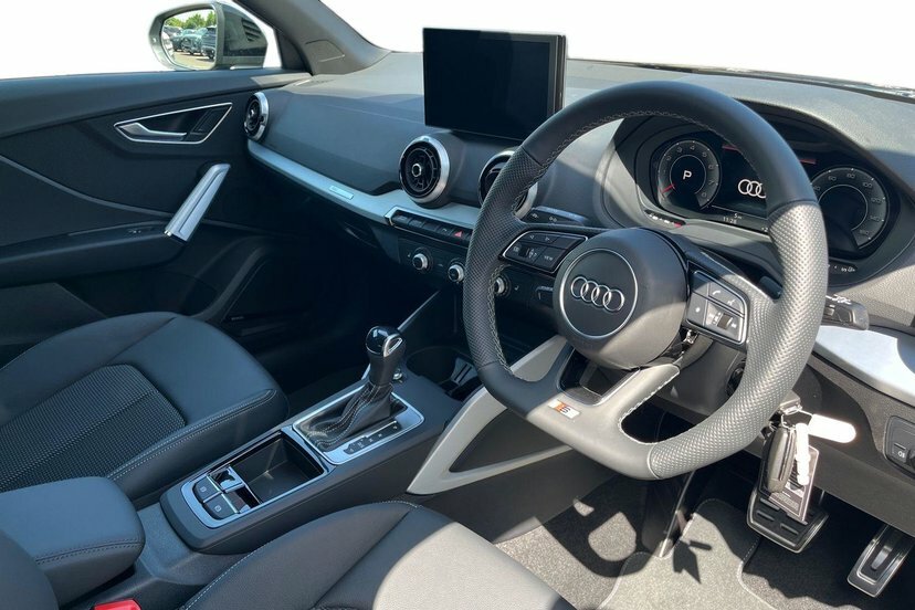 Audi Q2 1.5 Tfsi Cod 35 Black Edition Suv S Tro AO26XPN Grey #6