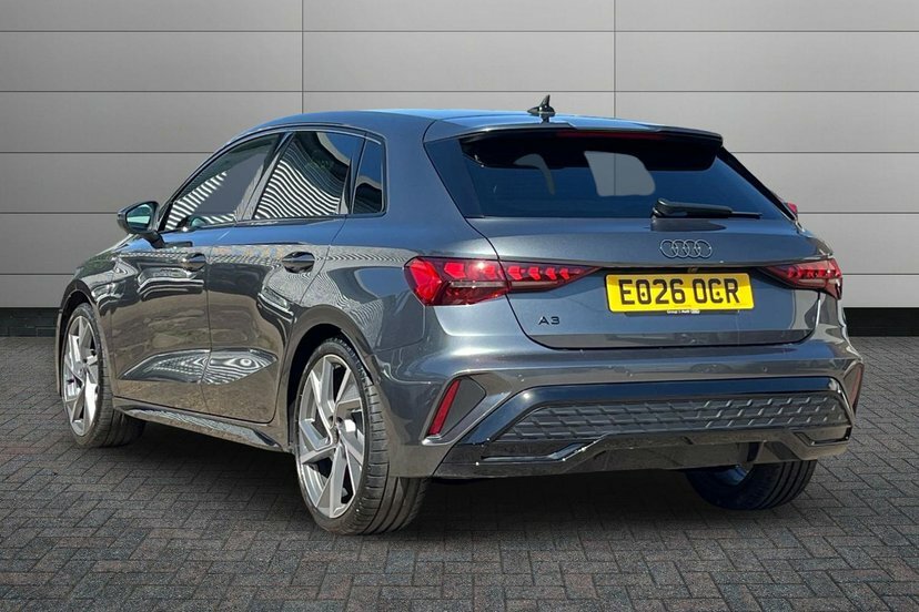 Audi A3 1.5 Tfsi Black Edition Sportback S Tron EO26OCR Grey #3
