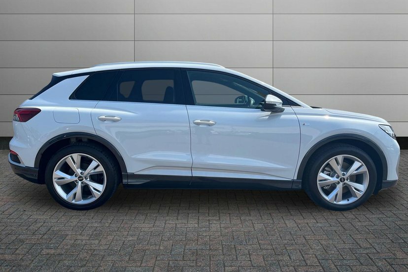Audi Q4 E Tron 45 S Line Suv 82Kwh 286 Ps AP26CPZ White #4