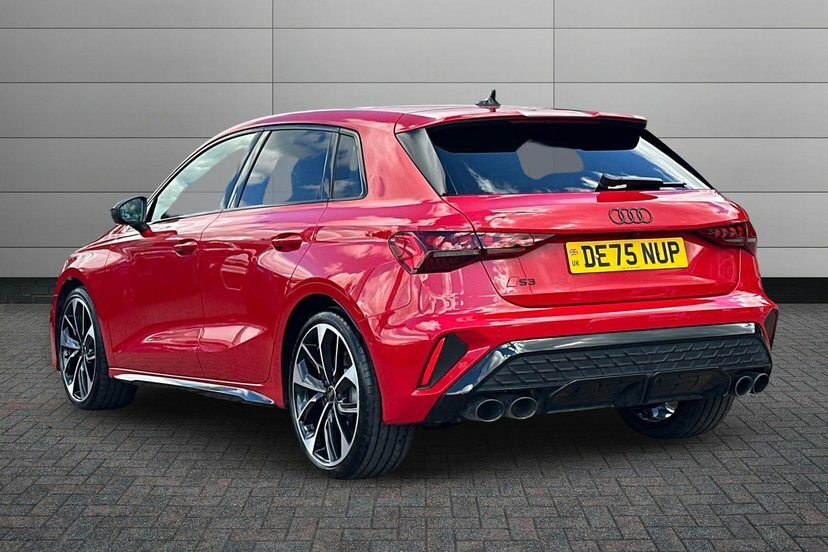 Audi S3 2.0 Tfsi Black Edition Sportback S Tron Red #3