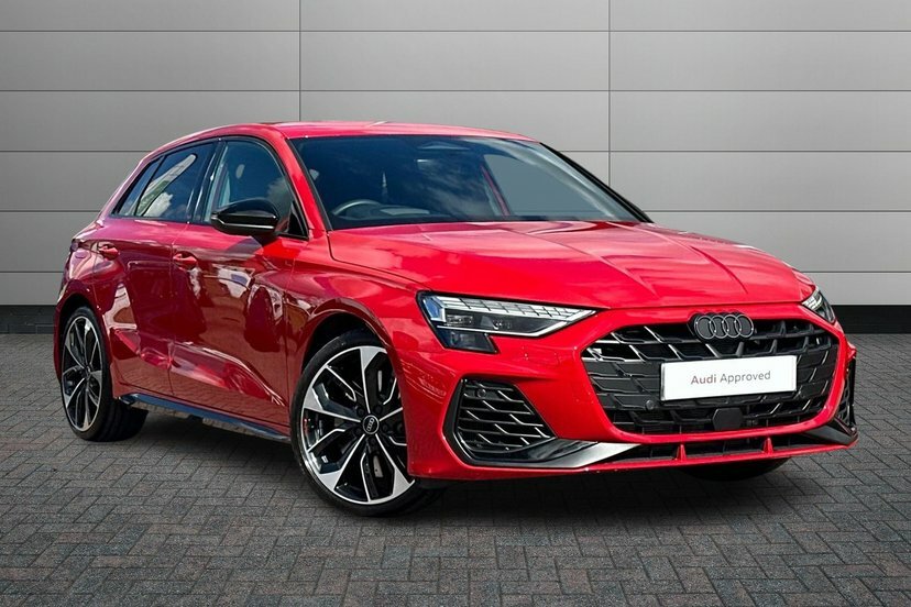 Audi S3 2.0 Tfsi Black Edition Sportback S Tron Red