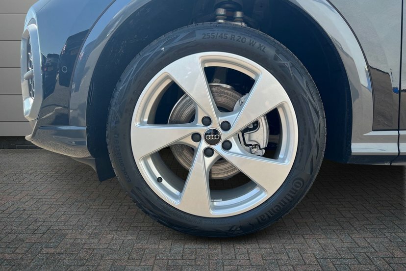 Audi Q5 2.0 Tfsi S Line Sportback S Tronic Quat AO26UPZ Black #5