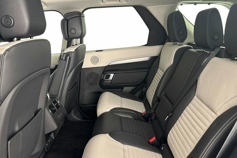 Land Rover Discovery 3.0 D350 Mhev Dynamic Hse Suv 4Wd KP74UYB Black #4