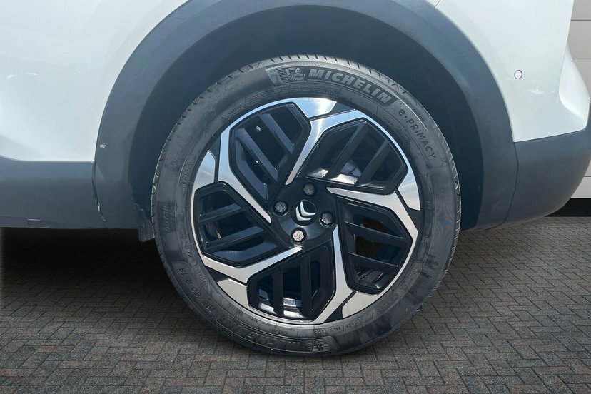 Citroen C4 1.2 Puretech C-series Edition Hatchback SK73MDX White #5
