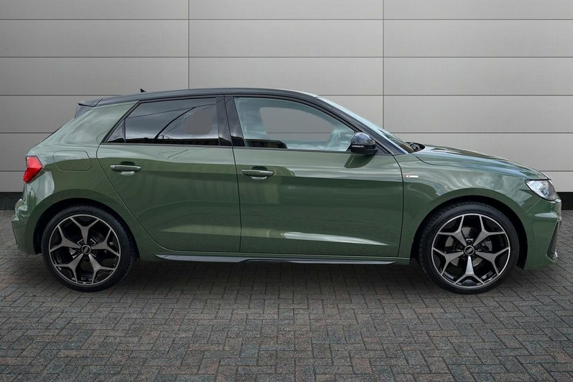Audi A1 1.5 Tfsi 35 Black Edition Sportback S T ET73XOD Green #4