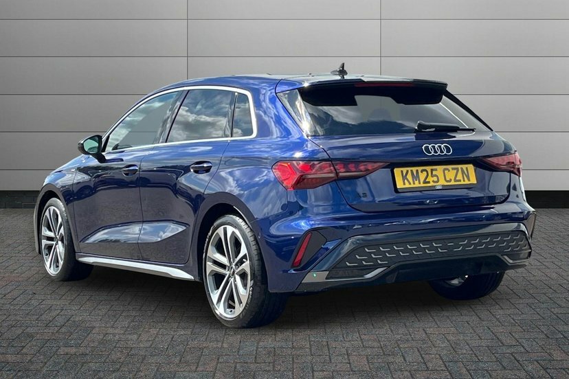 Audi A3 1.5 Tfsi 35 S Line Sportback S Tronic KM25CZN Blue #3
