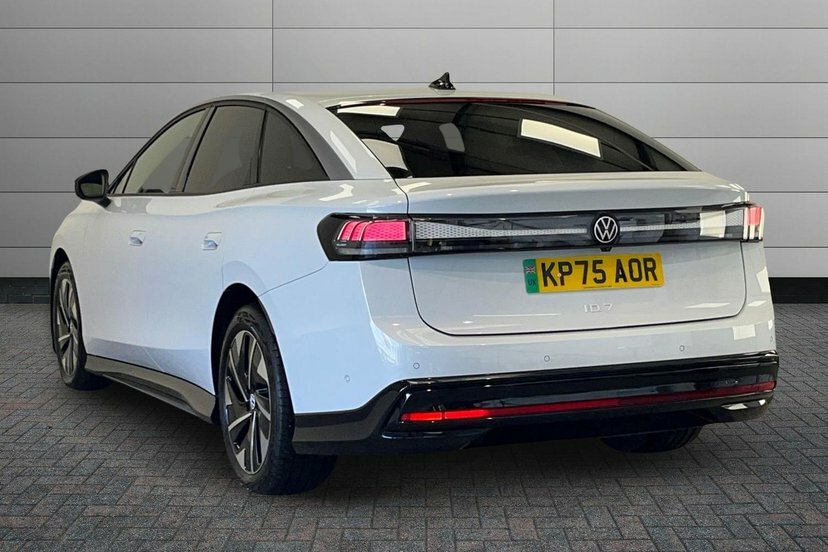 Volkswagen ID.7 Pro 77Kwh Match Plus Fastback 2 KP75AOR White #3