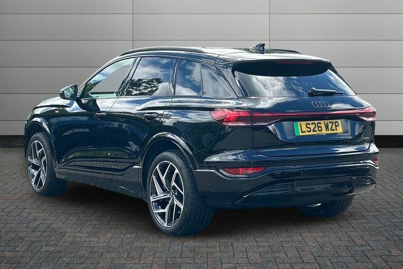 Audi Q6 E-Tron 100Kwh Black Edition Suv Quattro Black #3