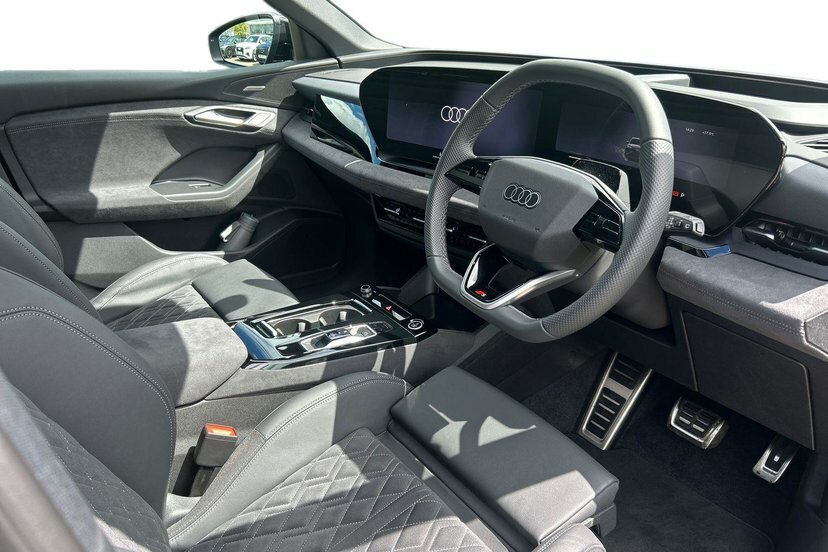 Audi Q6 E-Tron 100Kwh Black Edition Suv Quattro Black #6