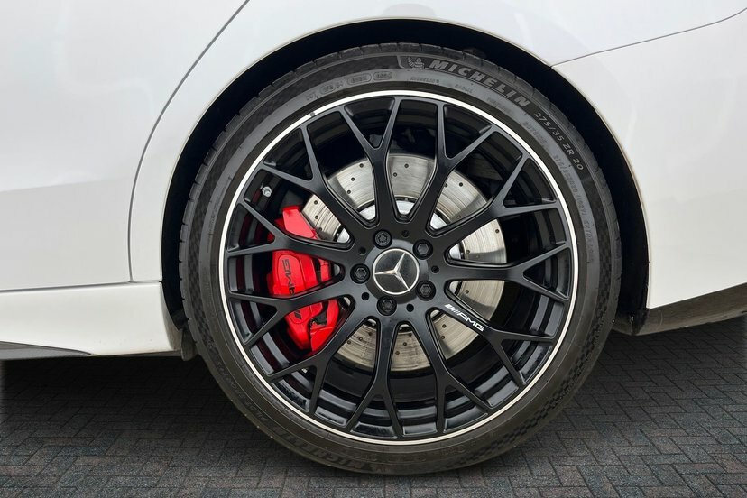 Mercedes-Benz C Class C63 Amg S E Performance 4Matic Carbon Edition Salo KS25WFJ White #4