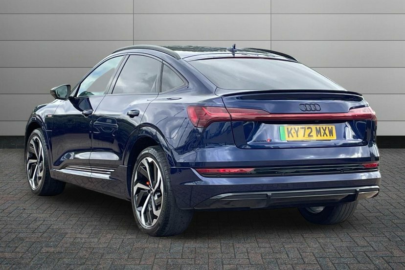 Audi E-tron 55 Black Edition Sportback Quatt KY72MXW Blue #3