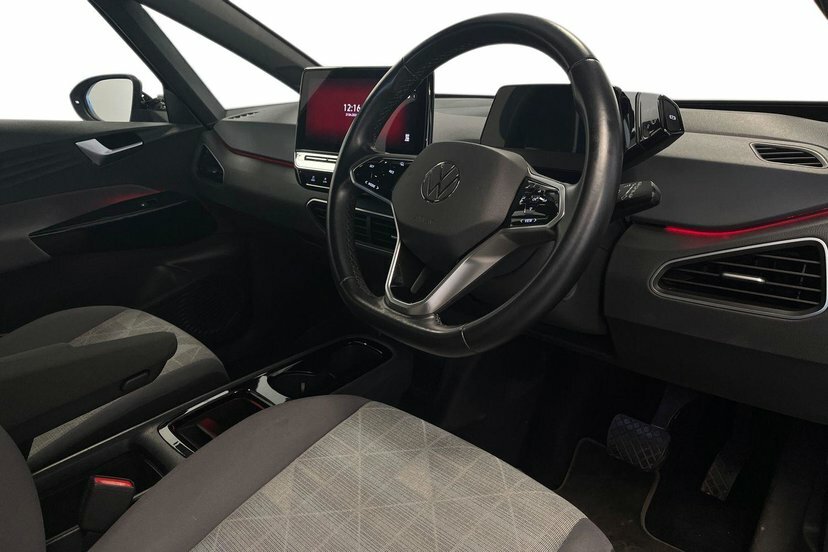 Volkswagen ID.3 Pro Performance 58Kwh Life Hatchback Black #5
