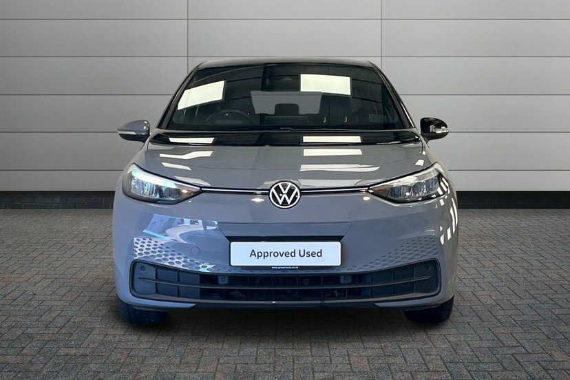 Volkswagen ID.3 Pro Performance 58Kwh Life Hatchback Black #6