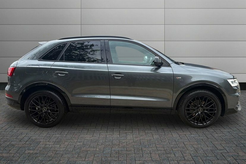 Audi Q3 1.4 Tfsi Cod Black Edition Suv YW18KME Grey #4