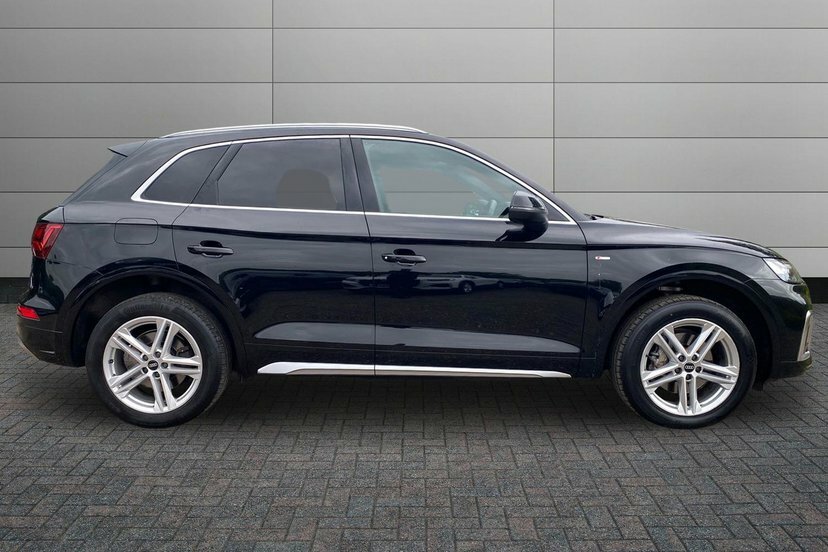 Audi Q5 2.0 Tfsi 45 S Line Suv S Tronic Quattro DG23CNU Black #4