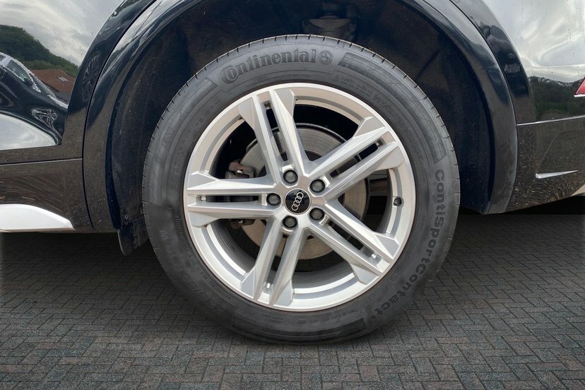 Audi Q5 2.0 Tfsi 45 S Line Suv S Tronic Quattro DG23CNU Black #5