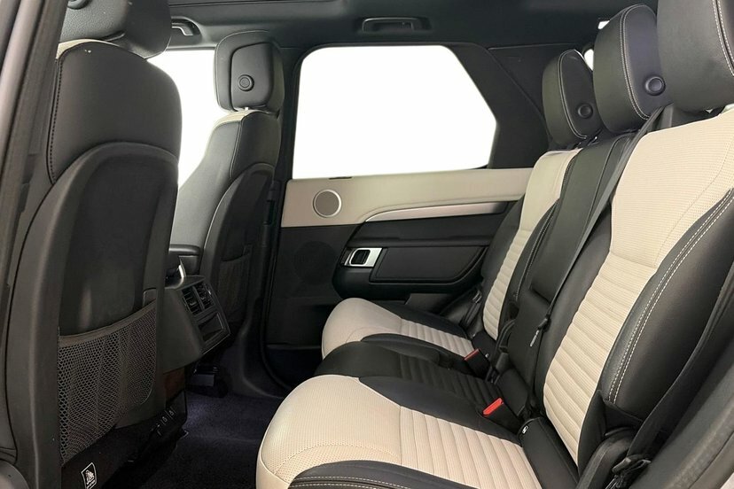 Land Rover Discovery 3.0 D300 Mhev R-dynamic Se Suv 4Wd AY23VOT Grey #4