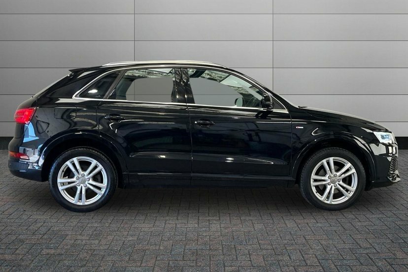 Audi Q3 1.4 Tfsi Cod S Line Edition Suv EO18KUV Black #4